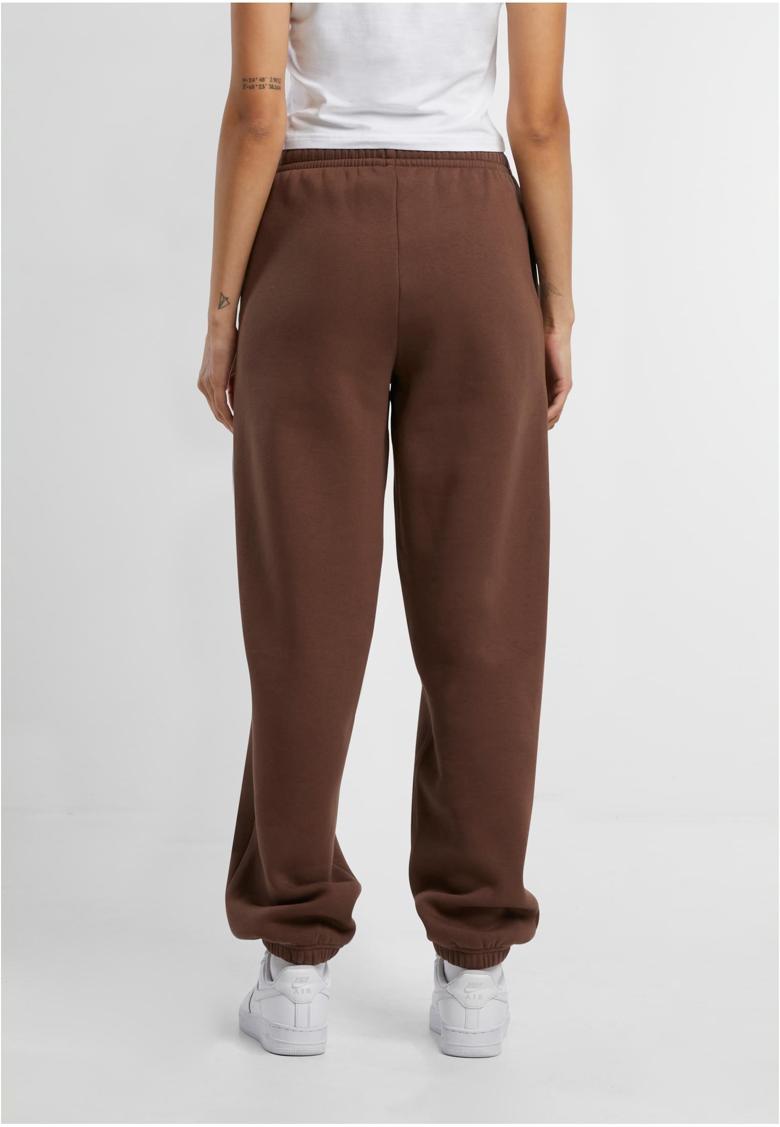 C133 Commerz Fluffy Track Pants Mokka Women