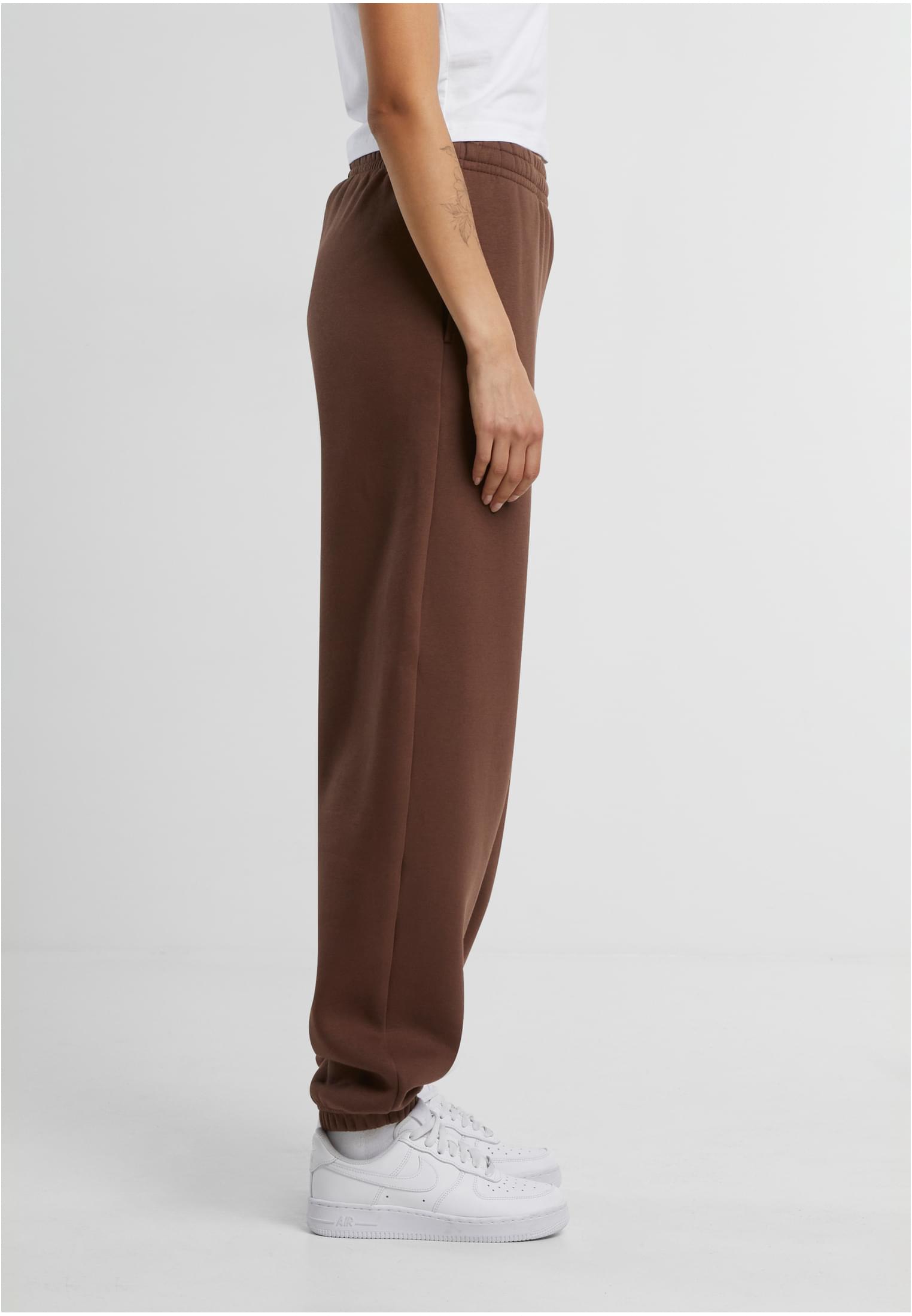 C133 Commerz Fluffy Track Pants Mokka Women