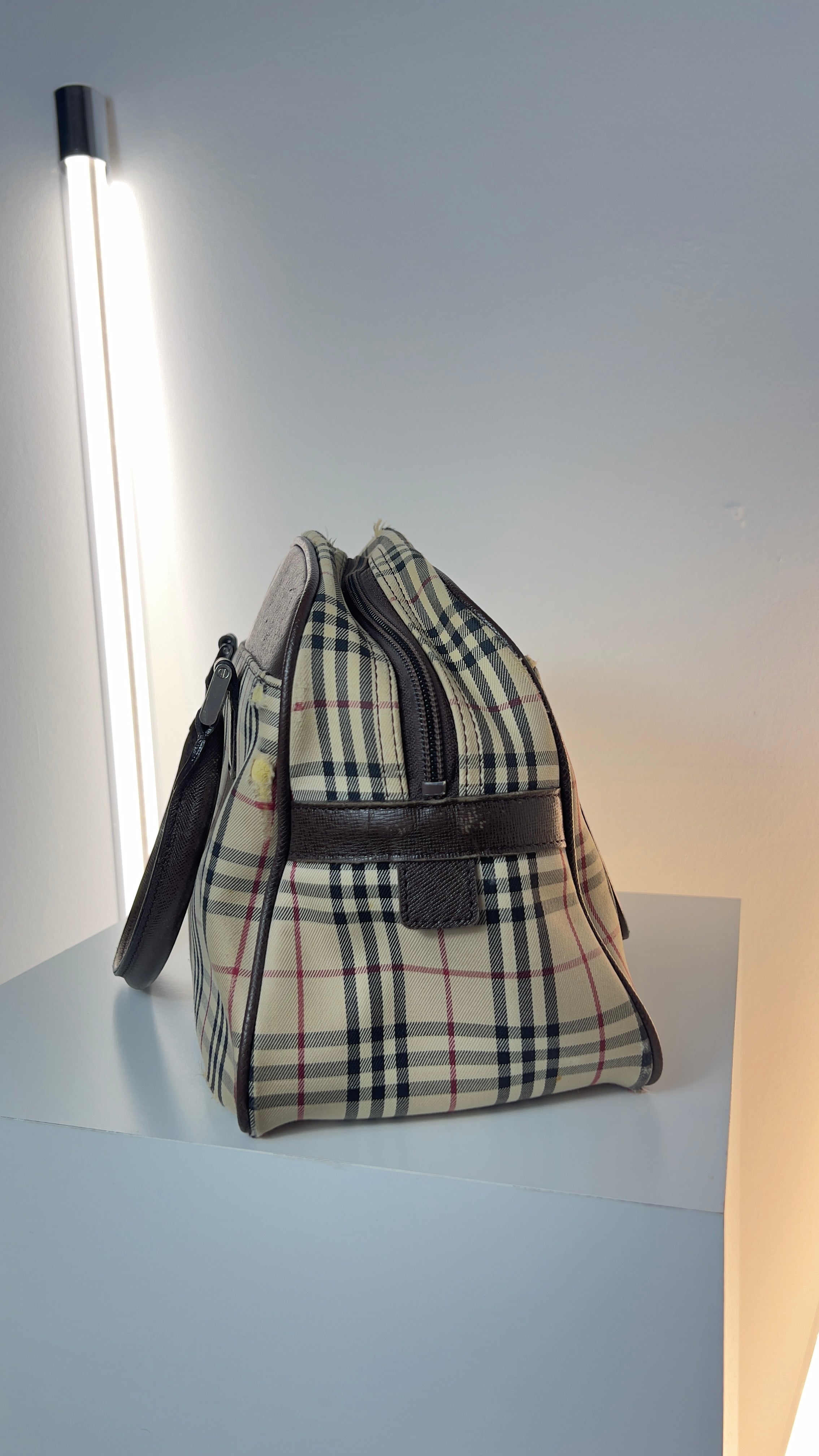 Vintage Burberry Check Beige/Braun T03 Luxus Handtasche Seitenansicht