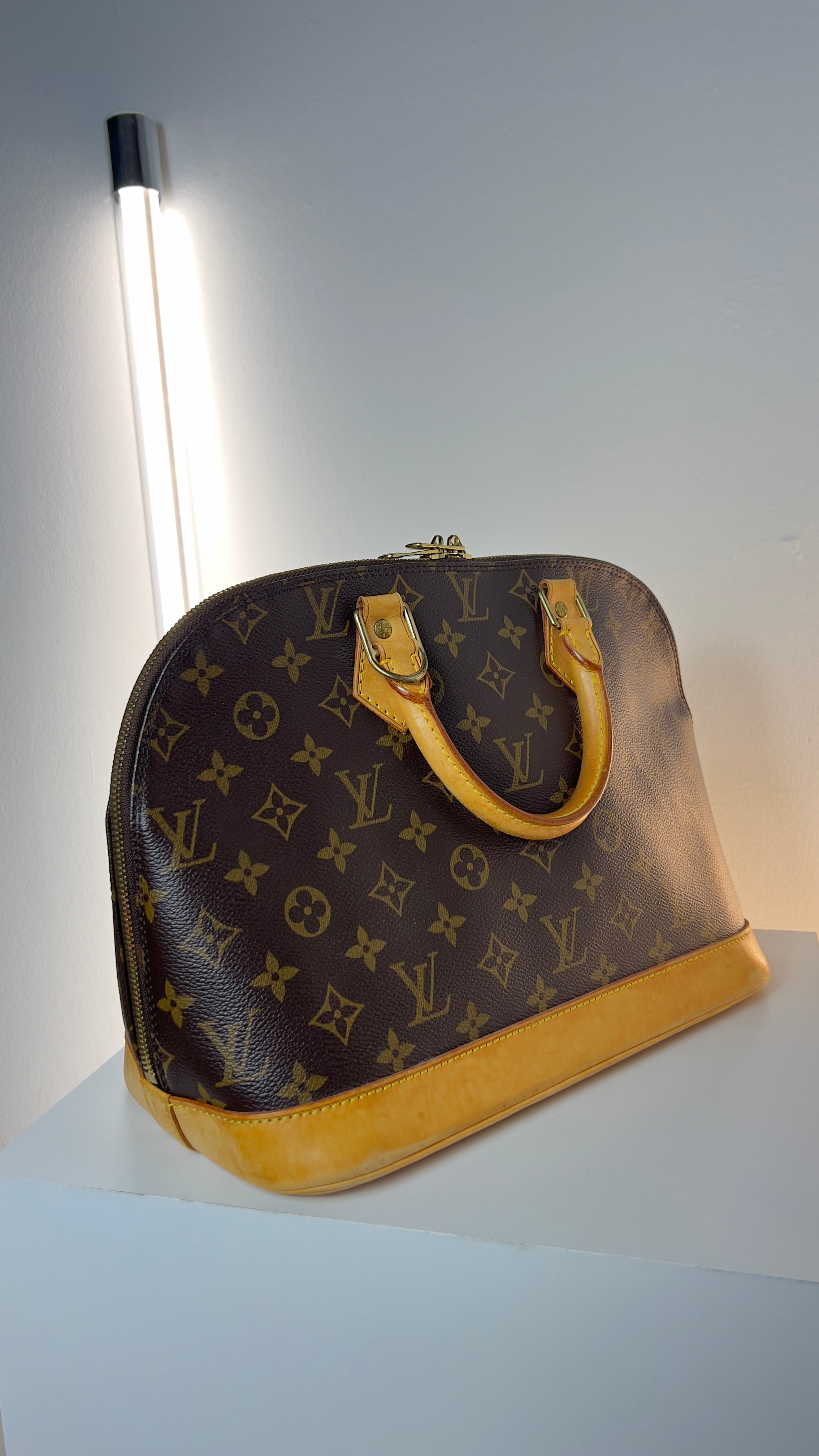 Vintage Louis Vuitton Alma PM T09 Luxus Handtasche
