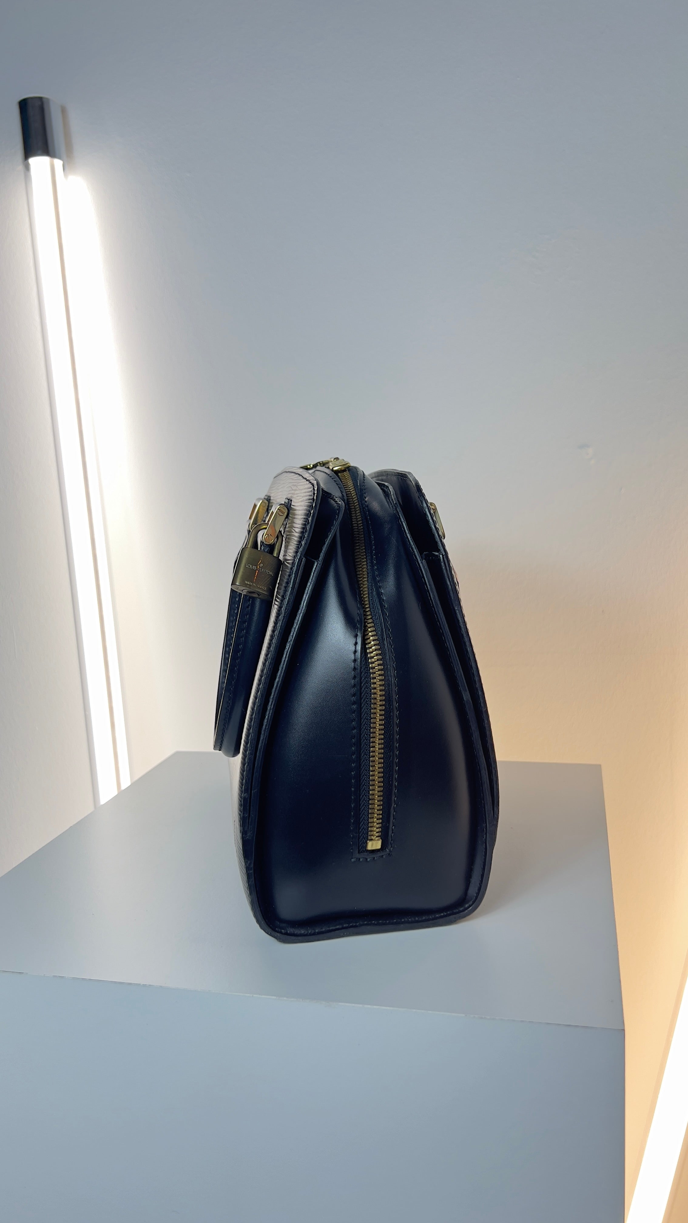 Vintage Louis Vuitton Pont Neuf Bag T07 Luxus Handtasche LV Rückseite