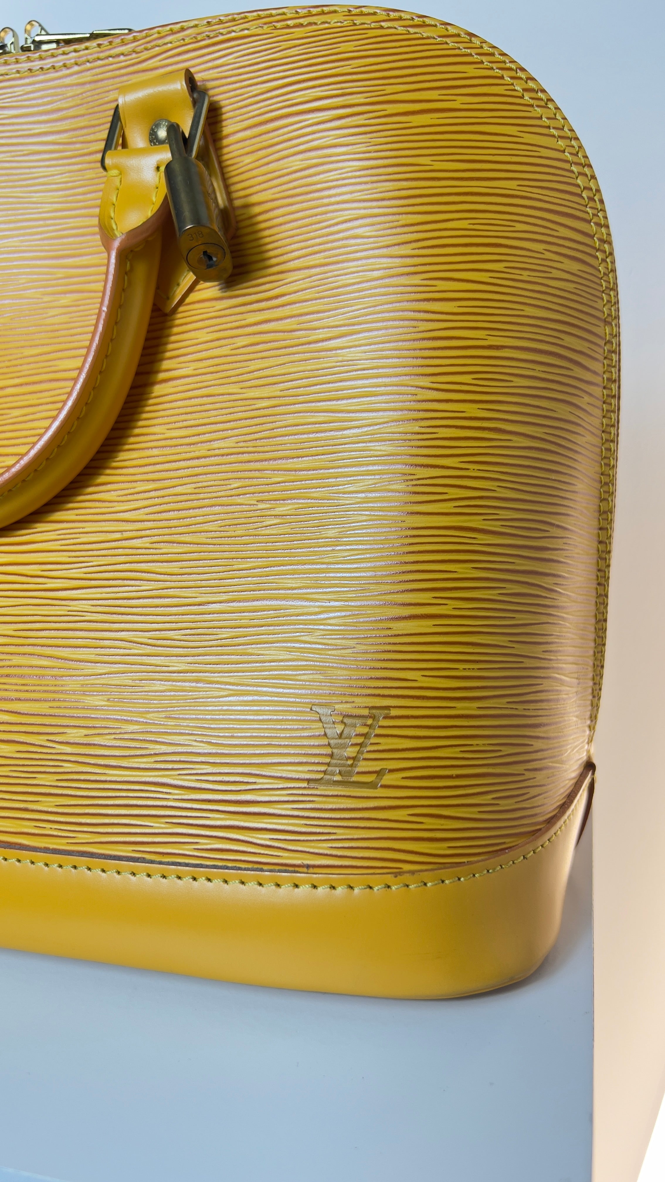 Vintage Louis Vuitton Handtasche Alma PM Gelb T06 Luxus Handtasche