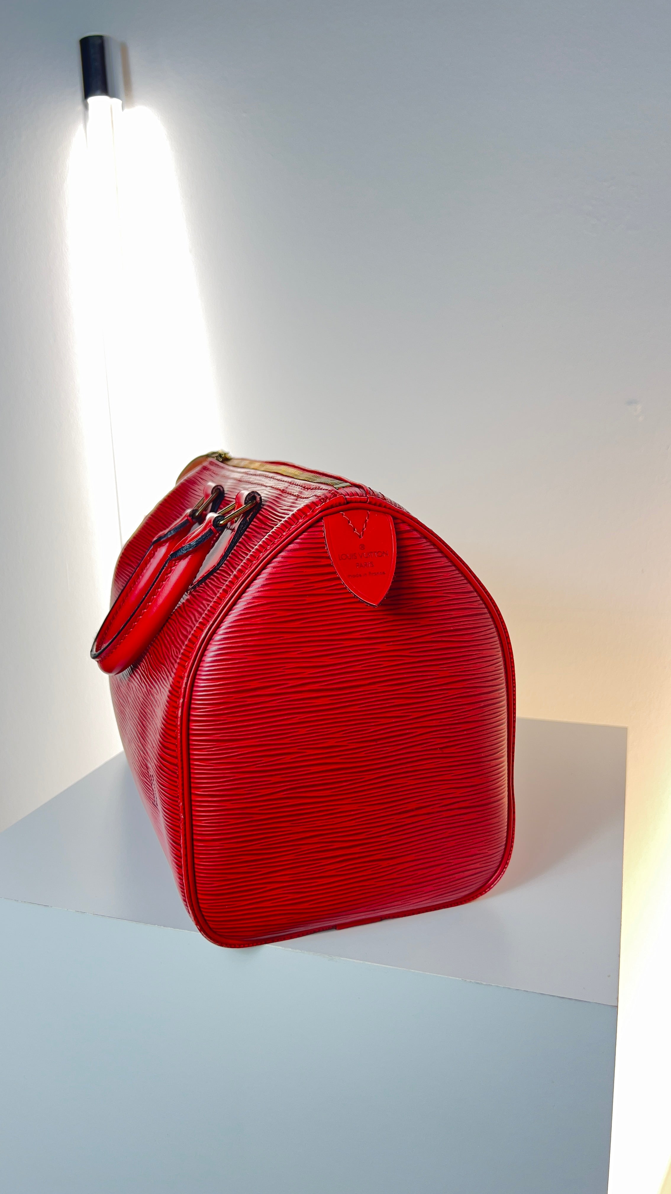 Vintage Louis Vuitton Speedy 30 Rot T11 Luxus Handtasche Seitenansicht